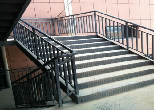 长沙钢结构楼梯施工注意事项